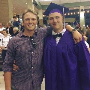 Meet your Posher, Devin